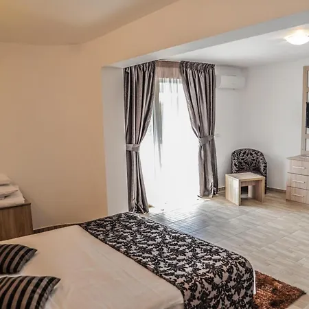 Ammon Hotel 3*